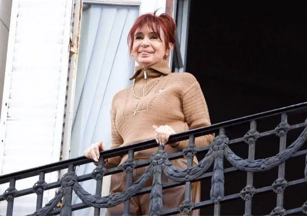 2025 - domiciliaria cristina-kirchner
