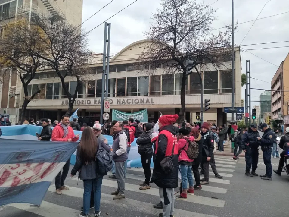Radio Nacional Cordona
