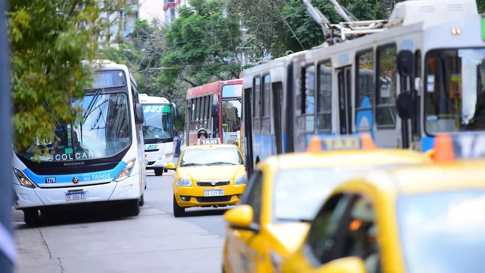 2025-Día-del-Trabajador-del-Transporte