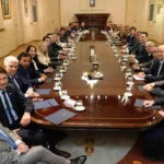 Milei Reunió a 20 Gobernadores Tras el Triunfo Electoral para Impulsar Reformas Clave