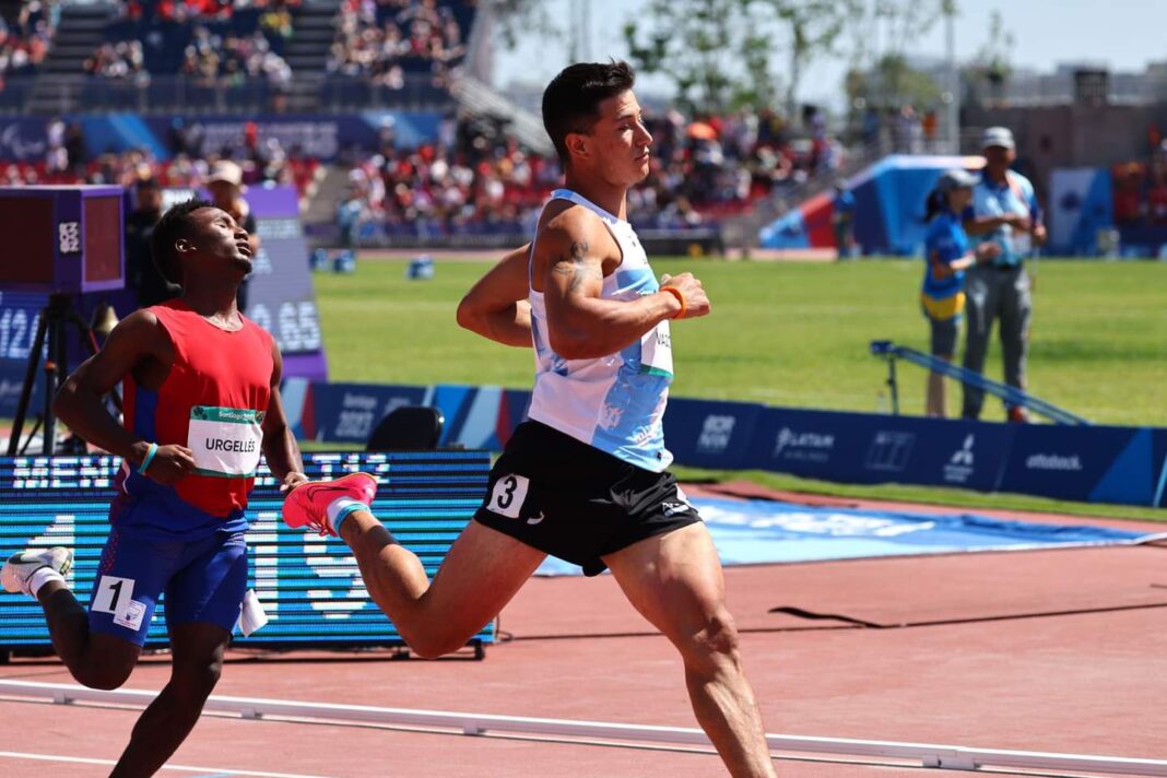 Atleta cordobés trajo la medalla de oro de Nueva Delhi