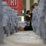La oposición rechaza ante la Junta Electoral que se modifiquen las listas tras la renuncia de Espert