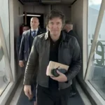 Milei inició su decimocuarto viaje a Estados Unidos para participar de cumbres empresariales y políticas