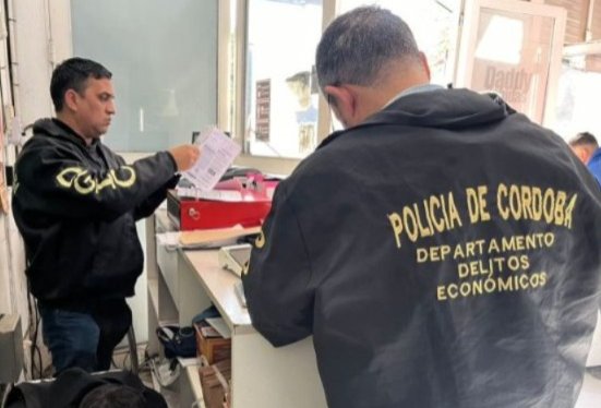 Golpes policiales en Córdoba: desbaratan banda de estafas millonarias y detienen a ladrones en serie