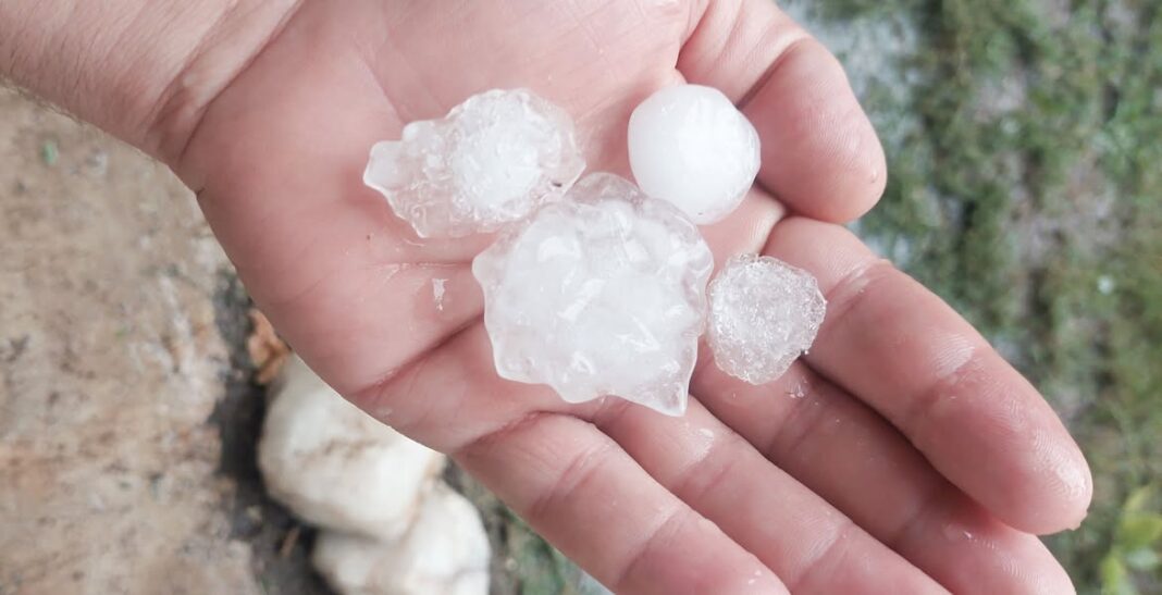Temporal en Córdoba: granizo en Tanti y alerta de tormentas para el fin de semana