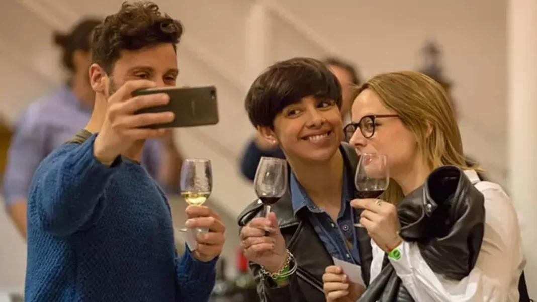 El último VinoFest del año promete cerrar 2025 con más de 80 bodegas y opciones gastronómicas