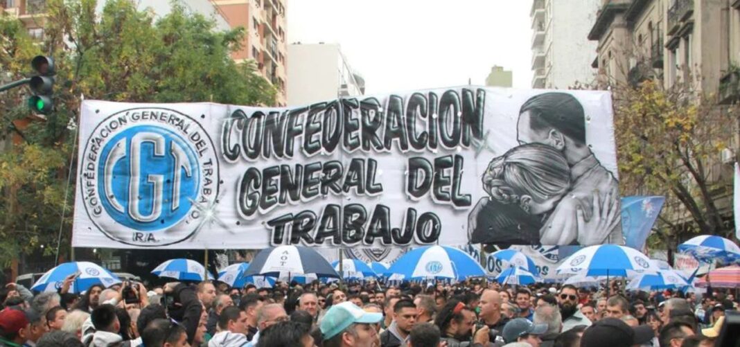 La CGT define un plan de acción contra la reforma laboral y anuncia movilización al Congreso para el 18 de diciembre