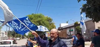 ELECTROPART DESPIDIÓ A OCHO TRABAJADORES SIN PAGAR INDEMNIZACIONES Y LA UOM RECLAMA EN LA PUERTA DE LA FÁBRICA