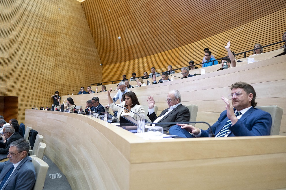La Legislatura aprobó el paquete fiscal 2026 en primera lectura