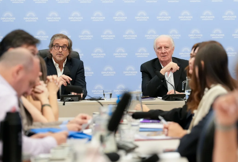 El oficialismo logró dictaminar el Presupuesto y buscará aprobarlo mañana en Diputados