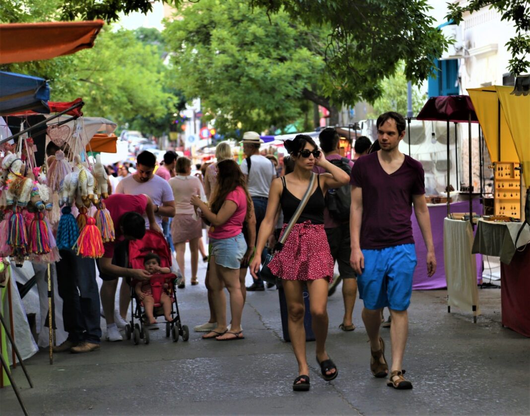 Feria de Navidad del Circuito Güemes: horarios especiales y regalos con identidad cordobesa