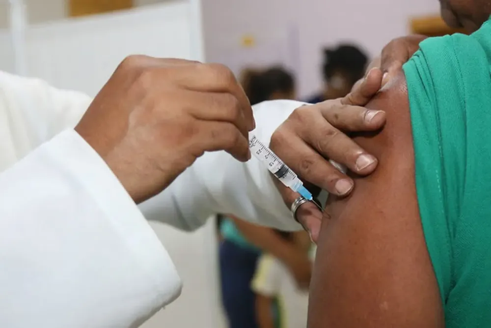 Bolivia investiga casos sospechosos de influenza A (H3N2) variante K y declara alerta naranja