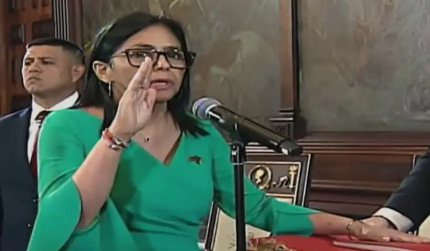 ¿Pacto con Trump? Delcy Rodríguez juró como presidenta de Venezuela