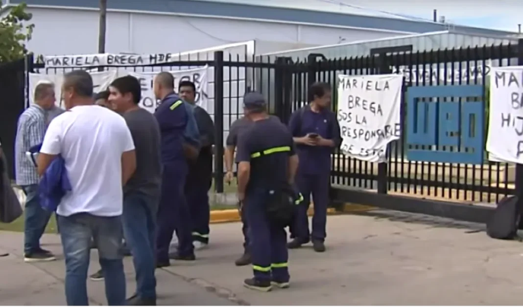 Denuncian despidos masivos sin causa en metalúrgica Weg: 19 trabajadores reclaman su reincorporación