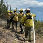 Brigadistas cordobeses combaten incendios forestales en la Comarca Andina de Chubut