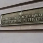 El Gobierno otorga más poder a la SIDE: podrá aprehender personas y todas sus actividades serán «encubiertas»