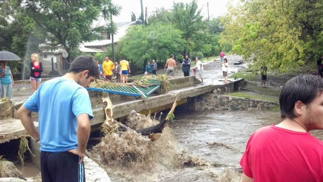 A once años de la tragedia: las Sierras Chicas recuerdan las inundaciones y siguen exigiendo políticas ambientales reales
