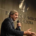 Caputo defendió la modernización laboral ante 600 empresarios en Córdoba: «Venimos a eliminar la industria del juicio»