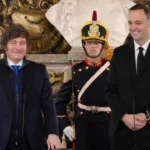 Milei visita Córdoba en medio del escándalo por el viaje de Adorni y su esposa en el avión presidencial