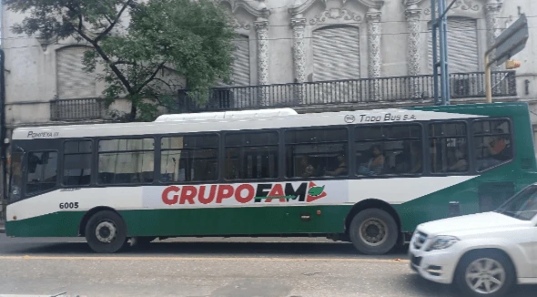 CRISIS EN EL TRANSPORTE URBANO: LA MUNICIPALIDAD ACTIVA UN PLAN DE CONTINGENCIA EN LOS CORREDORES DE FAM CRISIS EN EL TRANSPORTE URBANO: LA MUNICIPALIDAD ACTIVA UN PLAN DE CONTINGENCIA EN LOS CORREDORES DE FAM