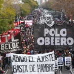 ORGANIZACIONES SOCIALES MARCHAN  CONTRA EL AJUSTE Y EN DEFENSA DEL TRABAJO POPULAR