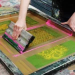 De la serigrafía al café: talleres gratuitos para acercarse al diseño en la Tienda Creativa