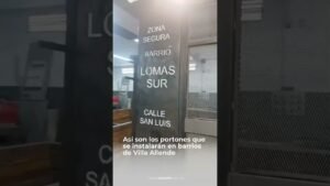 Así son los portones de Pablo Cornet en Villa Allende