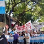 Emergencia en PAMI: Jubilados y profesionales de la salud marchan en Córdoba contra el desfinanciamiento