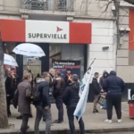 Tensión en el centro: Protesta frente al Banco Supervielle por el despido de dos trabajadoras